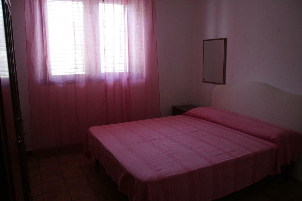 Casa Vacanze Piscinas Extérieur photo